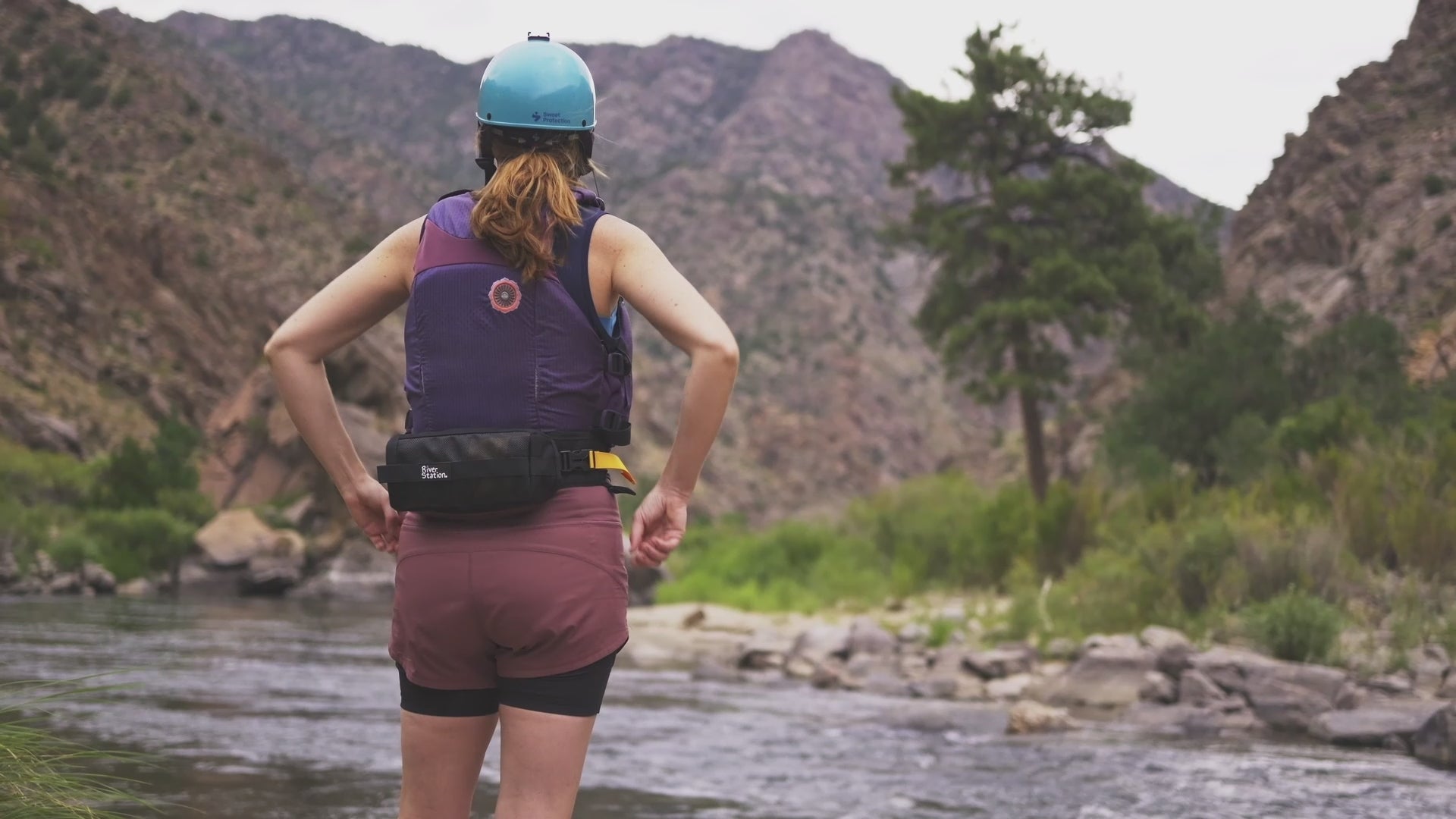 Load video: best waist throw bag for rafting and kayaking